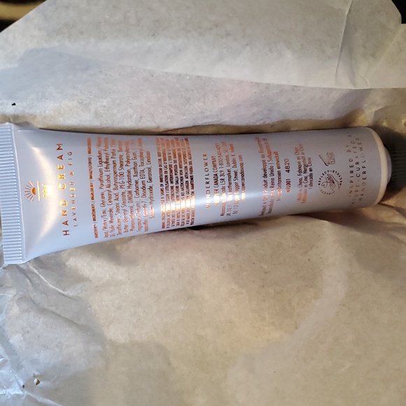 Wanderflower Lavender and Fig Hand Cream - Picture 9 of 9